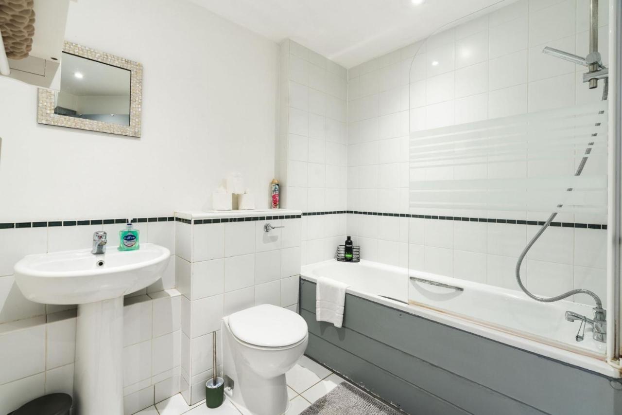Modern Apartment In London Kültér fotó